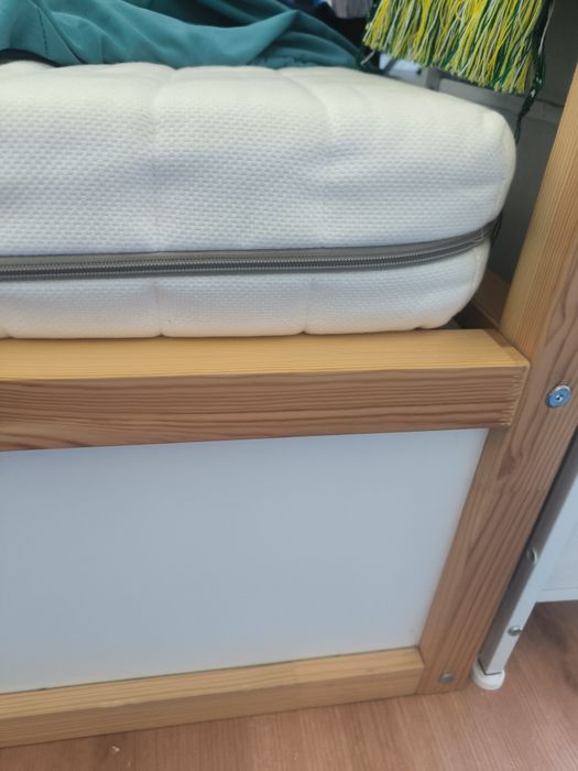 Cama beliche IKEA e colchao