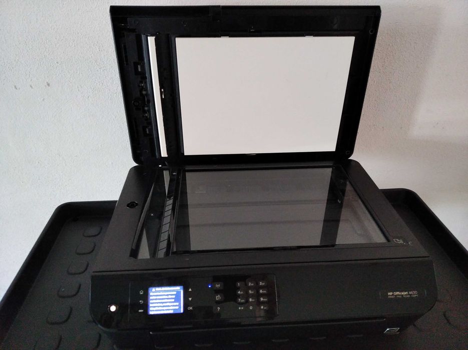 Impressora multifunções HP Officejet 4630 não testada
