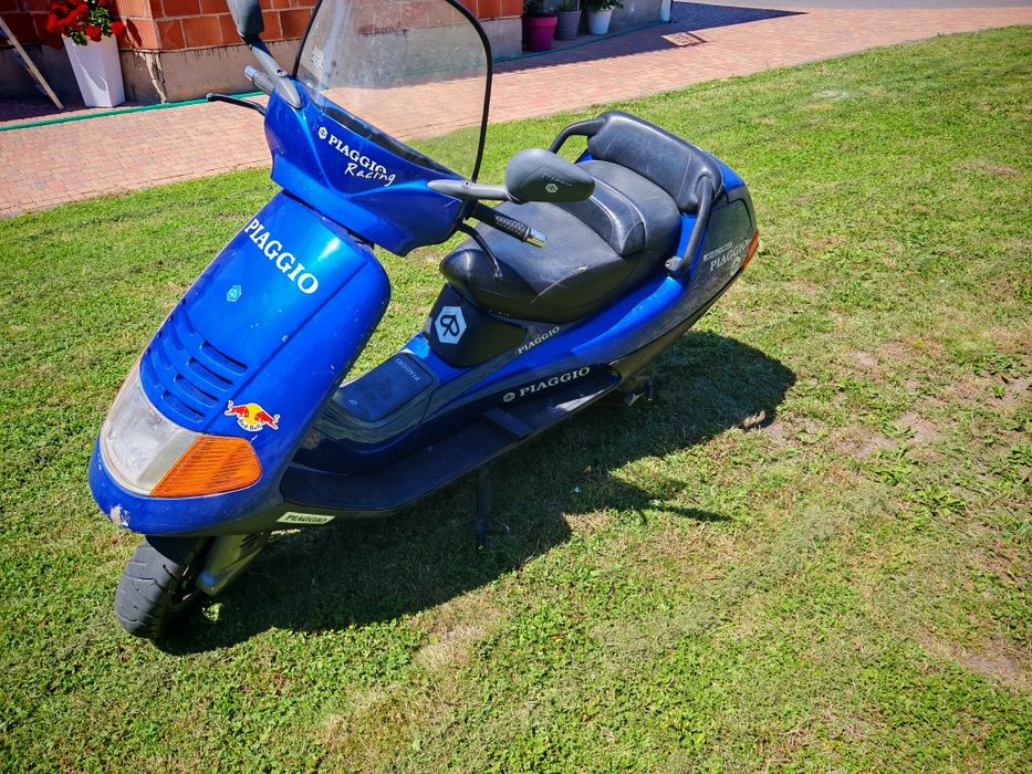 Skuter Piaggio hexagon 125 2t