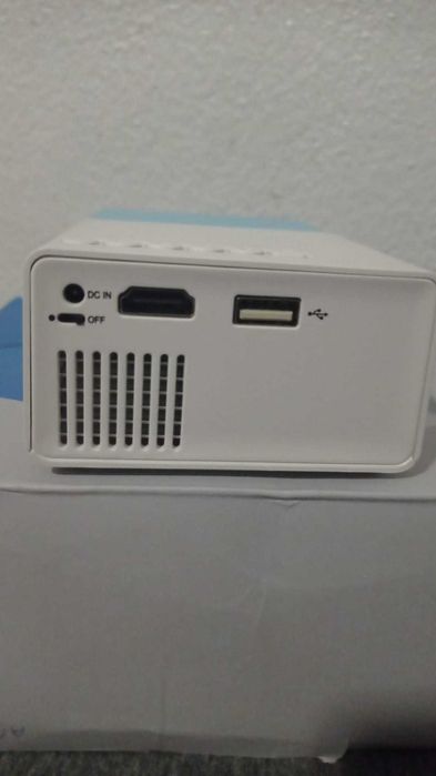 Mini Projector YG300 - New!!64729411886083122