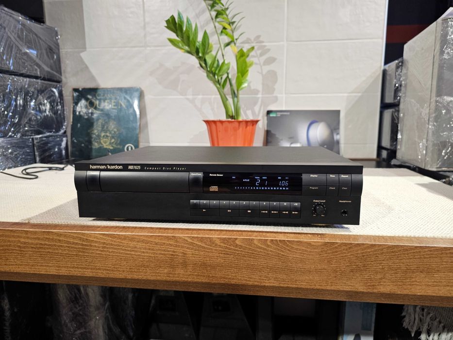 CD-програвач Harman/kardon HD 7625 4 x PCM61P – SM5840 KSS-210A