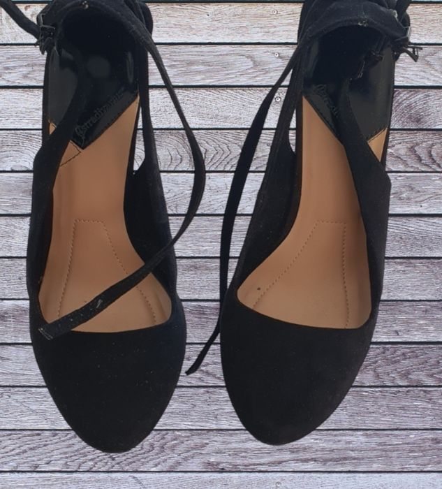 Piękne buty koturn r 40