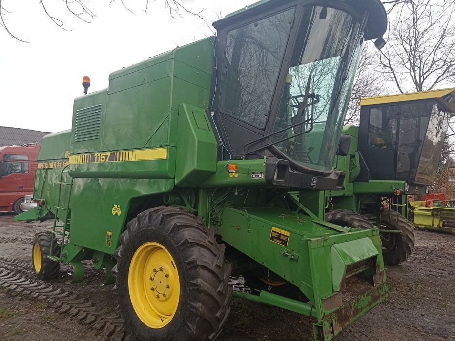 John Deere 1157 комбайн