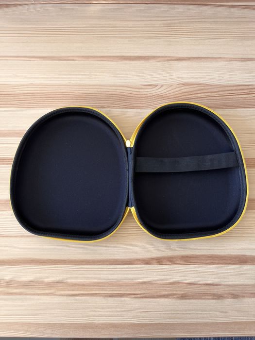 Capa de headphones cinza