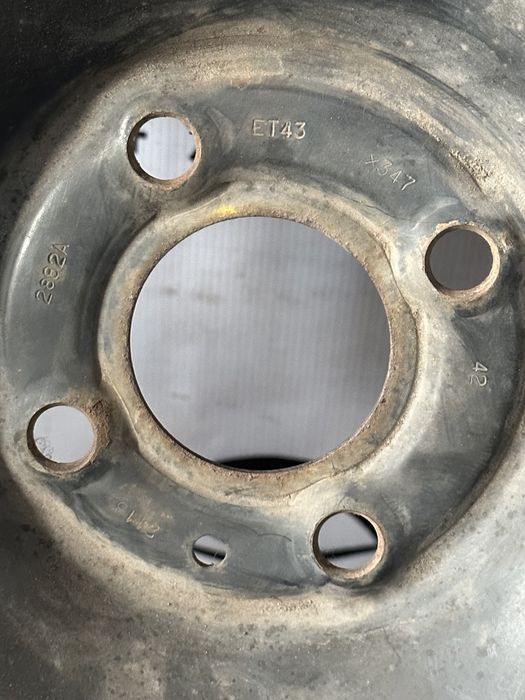 Колеса в зборі 185/65 R15 (зима),диски 4х100 R15