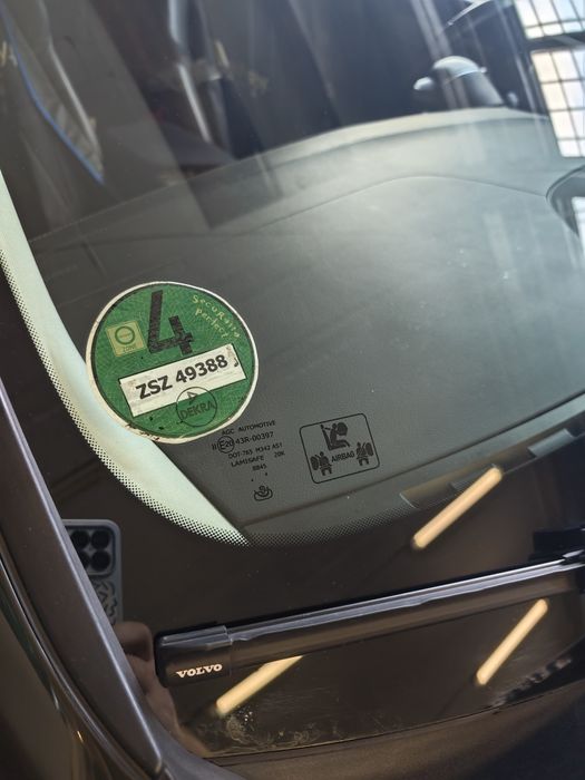 Oryginalna Szyba Volvo V90 rok 2021