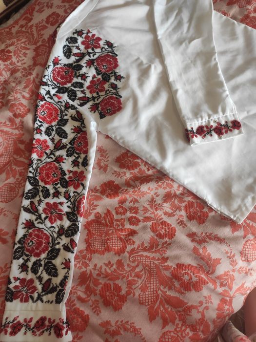 Сорочка вишита бісером