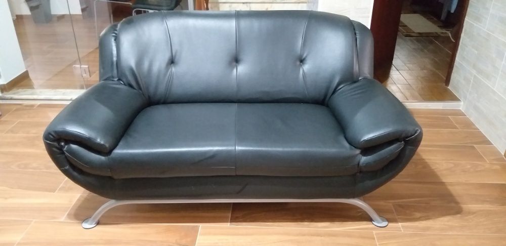 Sofá de 3 lugares como novo