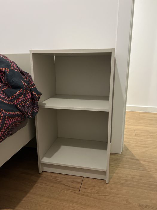 Cama de casal como nova