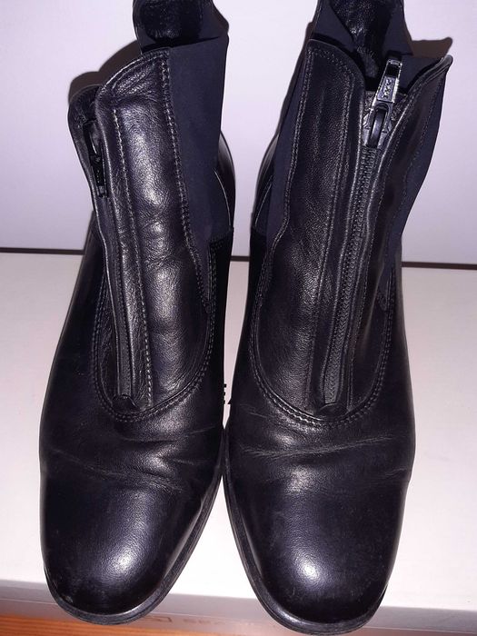 Botas em Pele Gabor Nº 35