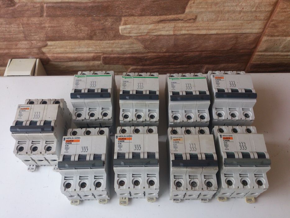 Disjuntores,contactores,termicos,temporizadores desde 5€