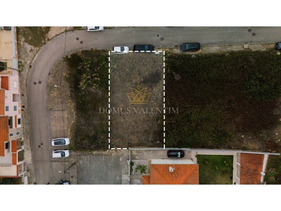 Terreno em Sesimbra - a apenas 10 minutos da praia! — Castelo (Sesimbra), Setúbal