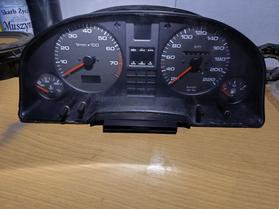 Audi 80 licznik komputer spalania tempomat