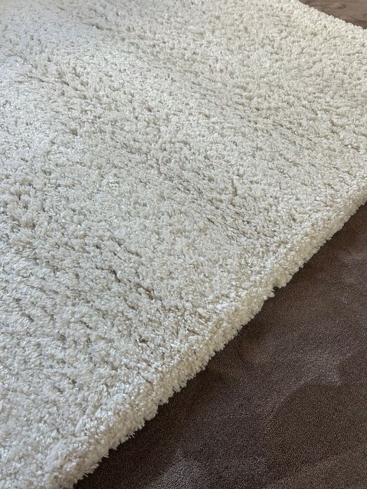 Dywan Vollerslev Ikea 160x230 duży biały shaggy
