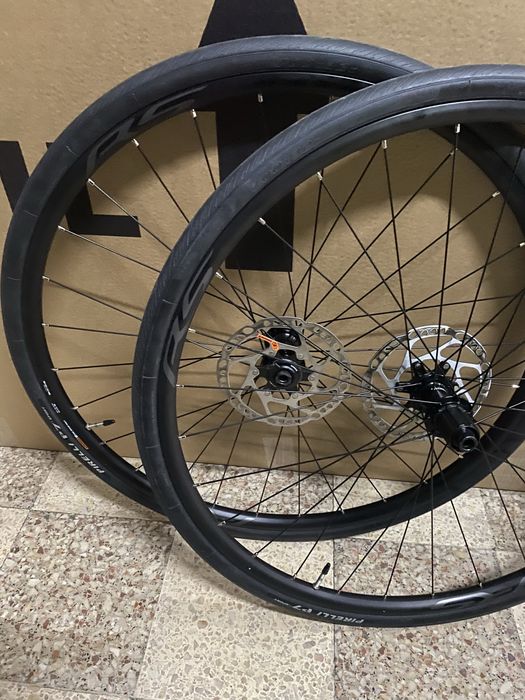Rodas disco shimano RS171