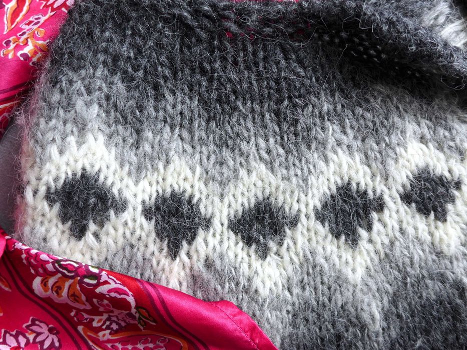 Wełniany ISLANDZKI SWETER rozpinany kardigan S 36 M 38 handmade WEŁNA