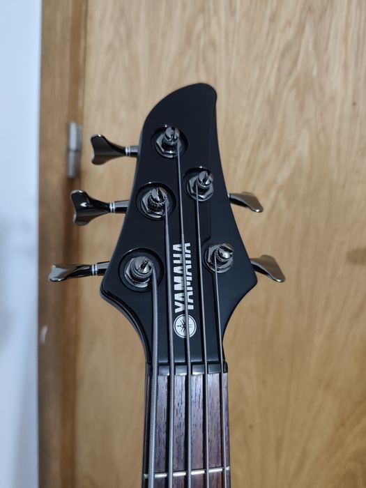 Yamaha bass RBX-375