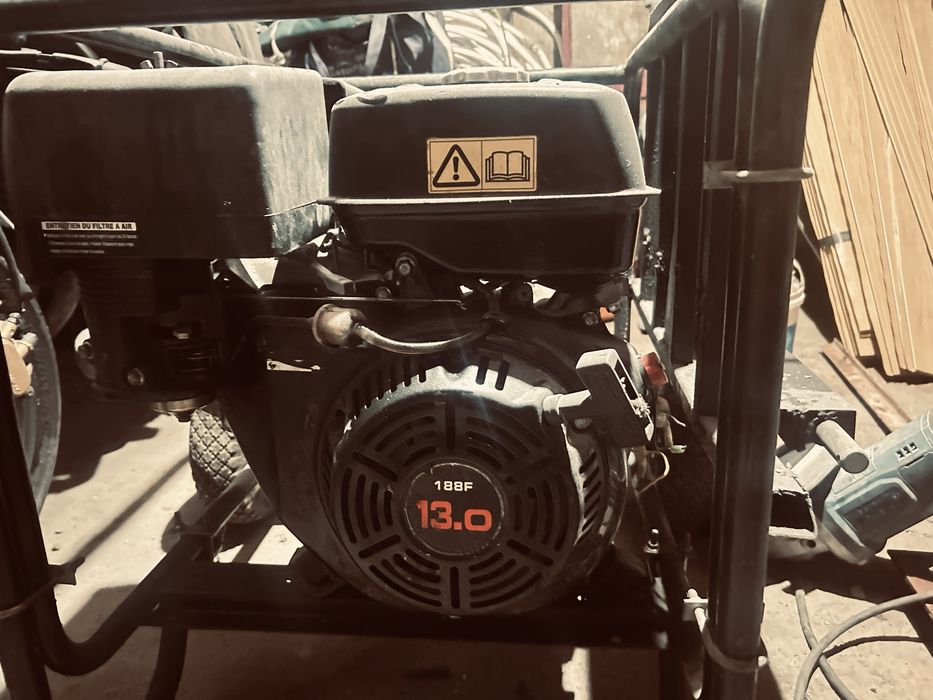 Gerador a gasolina 13 cv