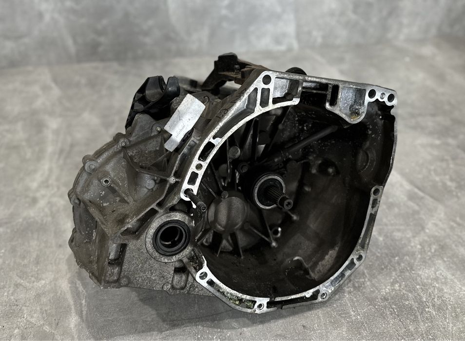 Рено Меган 3 Сценік 3 КПП коробка передач 1.2 ТСЕ