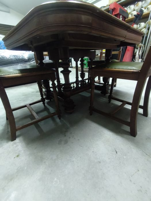 Mesa de jantar extensível em madeira maciça + 6 cadeiras