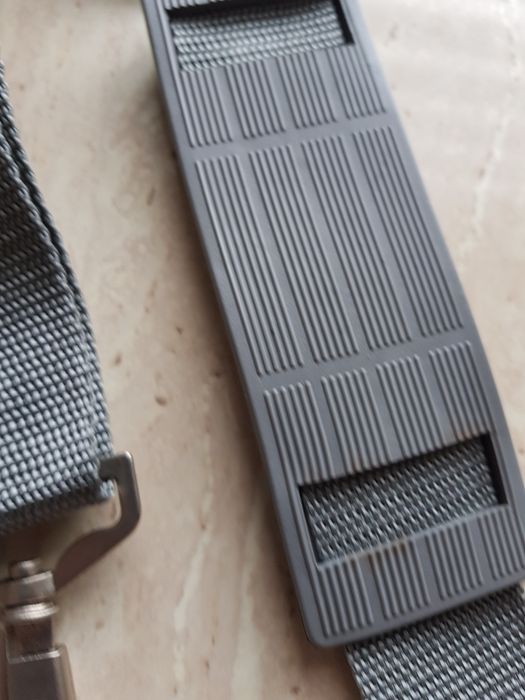 Nowy pasek do torby regulowany