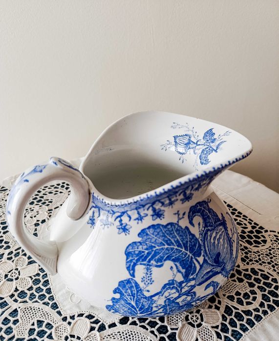 Jarro em Faiança Francesa