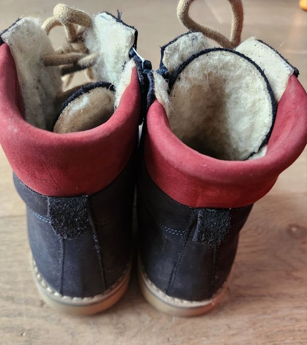 Przesliczne, skórzane. Buty Emel - trzewiki traperki ocieplane wełną.