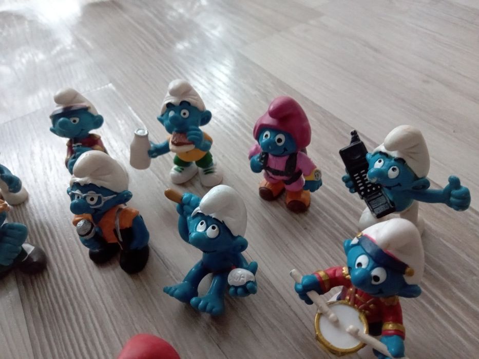 Smerfy figurki zestaw 12 sztuk ładne