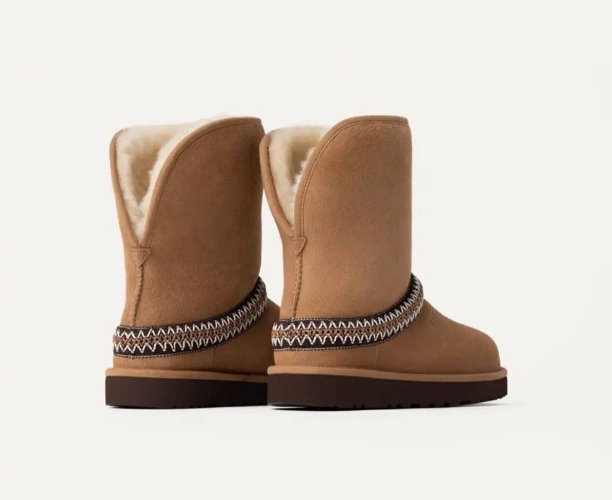 Оригінальні жіночі Ugg Classic Short Crescent Boot. Розмір 37, 40
