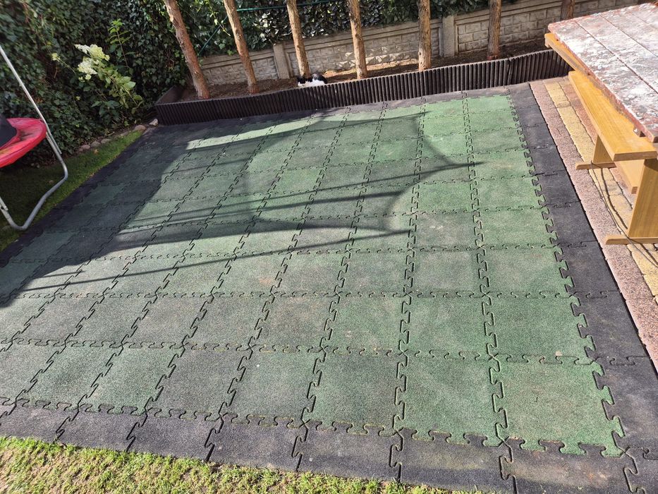 Mata gumowa , puzzle pod plac zabaw