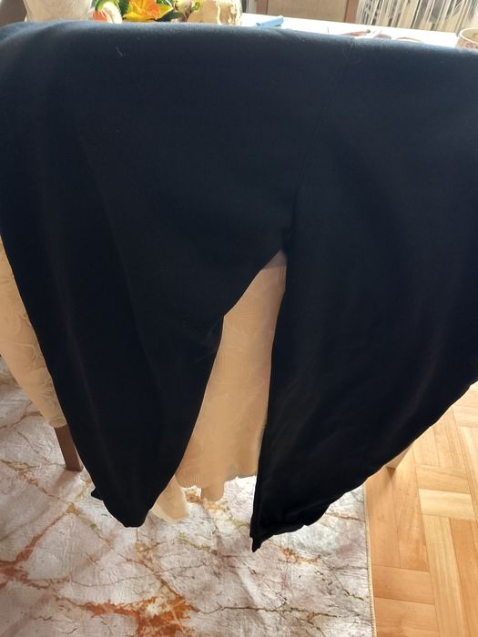 Sprzedam nowe spodnie dresowe męskie czarne L