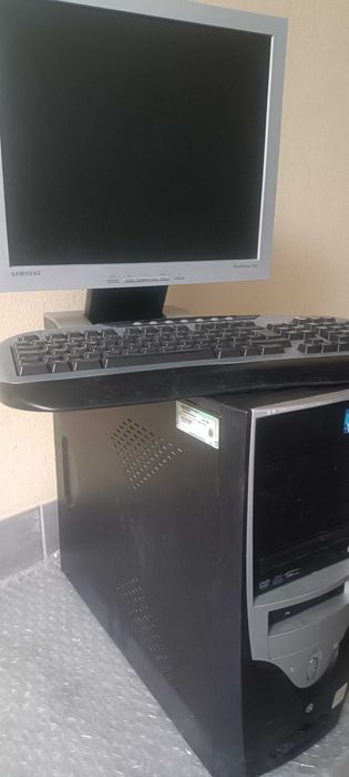 Computador de secretária