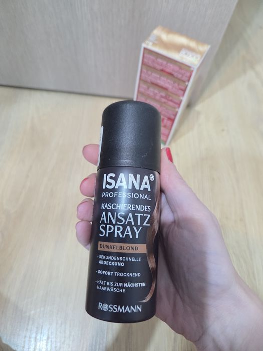 Farba nowa Garnier Świetlisty blond  spray do retuszu odrostów