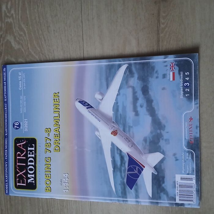 Boeing 787 dreamliner model kartonowy