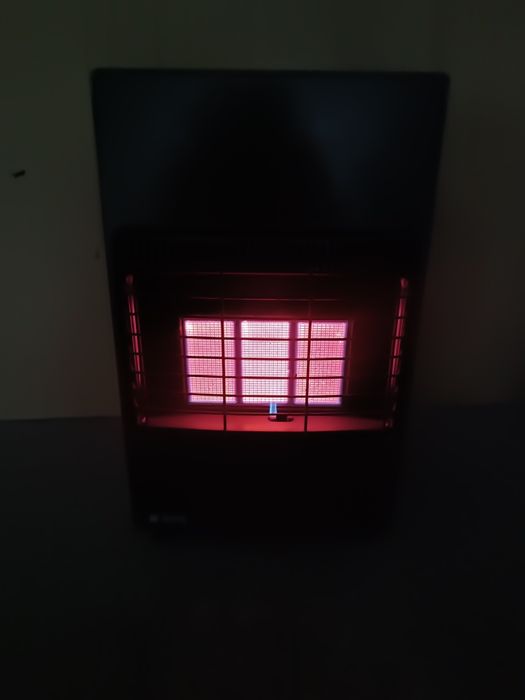 Piecyk gazowy DeLonghi na butlę gazową + butla