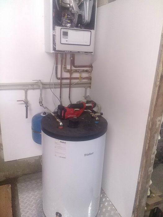 Centralne ogrzewanie , instalacje , hydraulik