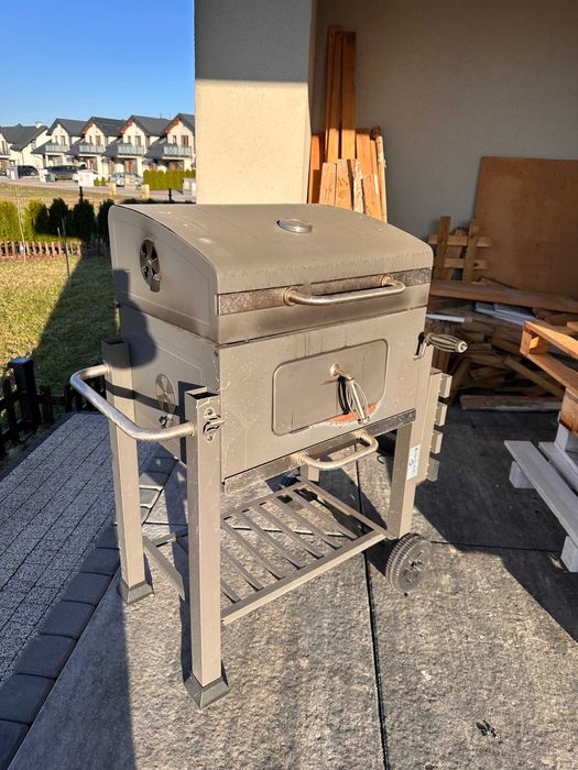 Grill węglowy zamykany z termometrem