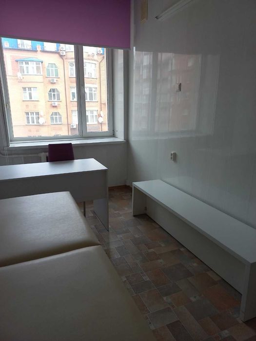 Волошская метро Тараса Шевченко ,сдам кабинет в медцентре 12000 грн