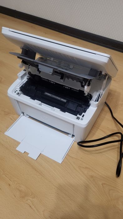 Продам принтер HP 141-w