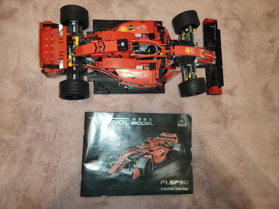 Klocki Bolid F1 SF90 kompatybilne z LEGO Technic