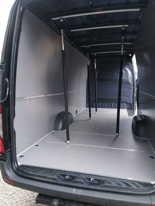 Mercedes Sprinter L4H2 Zabudowy samochodów dostawczych KNAUTECH