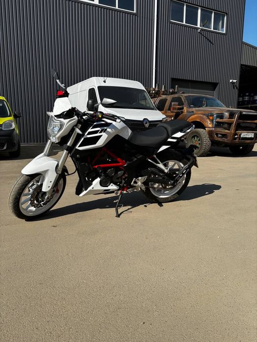 Продам мотоцикл benelli TNT 25