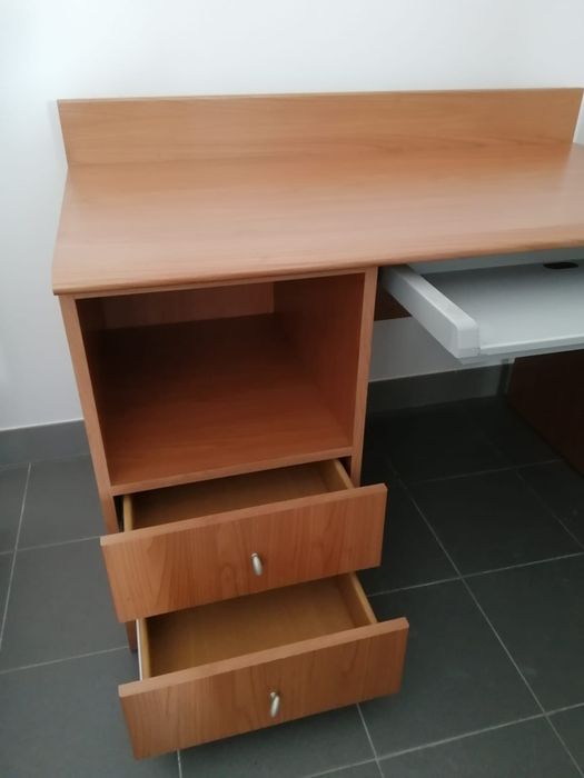 Secretária Interforma em cerejeira