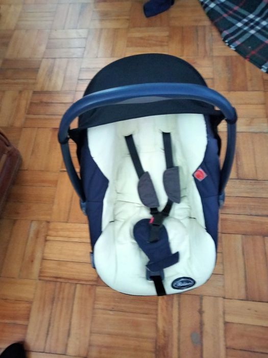 Carrinho de bebê bebecar