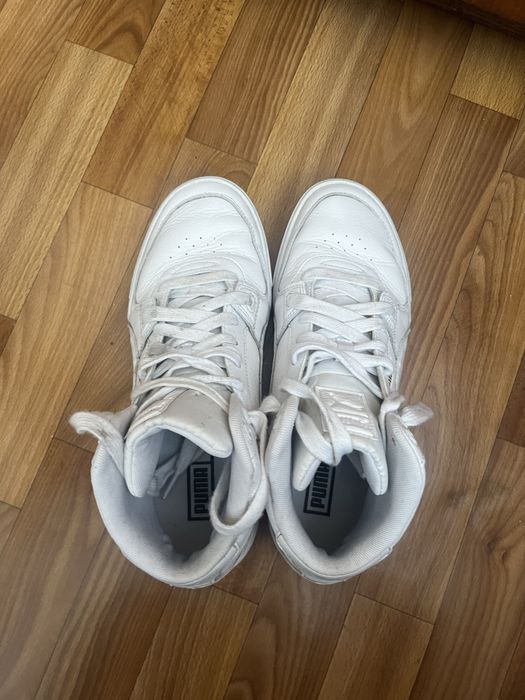 кросівки puma білі