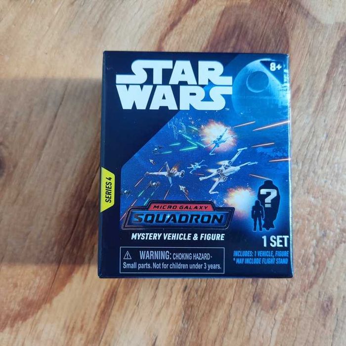 Star-Wars Micro Galaxy Mystery Vehicle & Figure Série 4