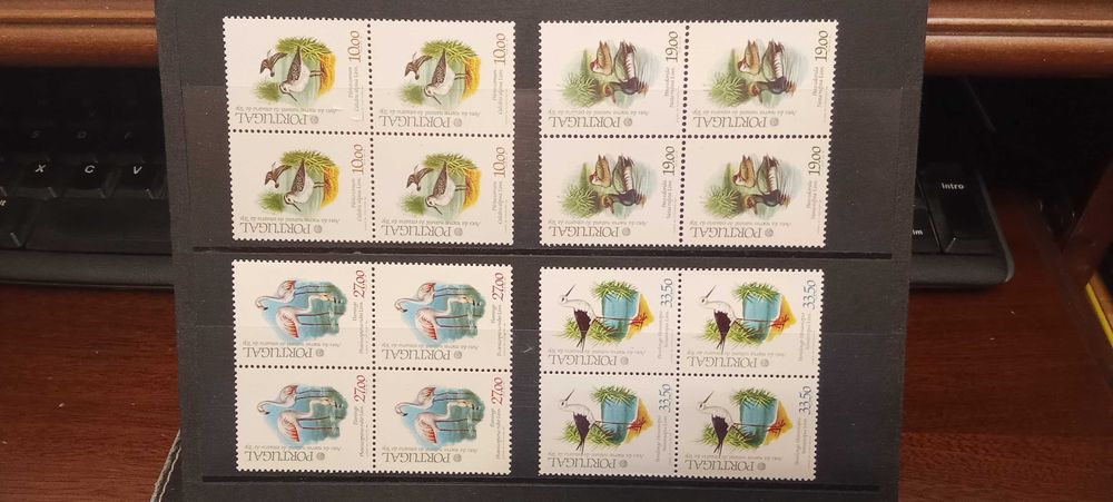 Selos de Portugal e colónia em quadras