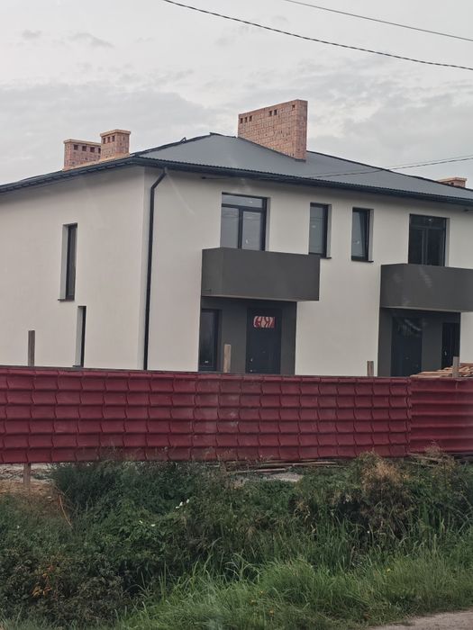 Продаж дуплексу с.Оброшине