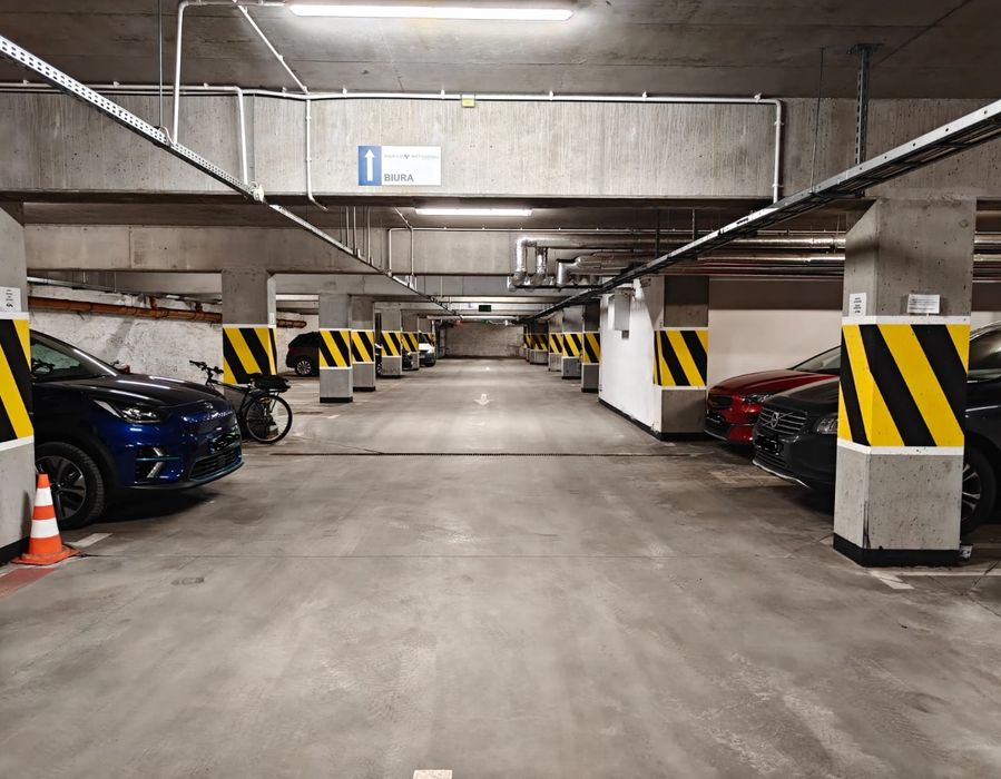 Miejsce parkingowe - Dąbrowskiego 29 - Kamienica za teatrem - Widok 2