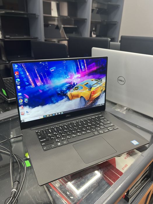 Тонкий современный ноутбук Dell бизнес класс